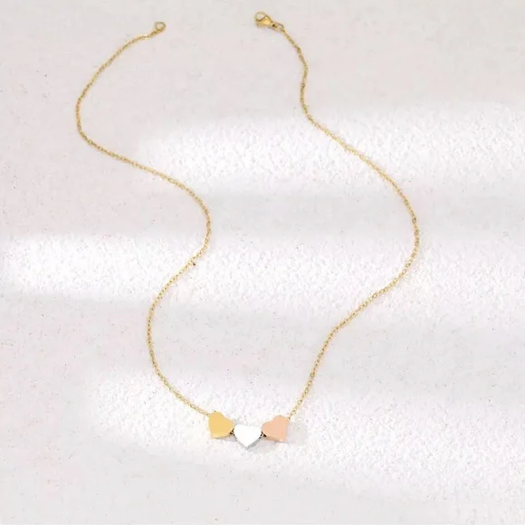 ⚜️𝟯𝟬%𝗢𝗙𝗙 𝗯𝘂𝗻𝗱𝗹𝗲𝘀 𝟯+⚜️ NEW 3 Hearts Stainless Steel Necklace - Picture 6 of 14